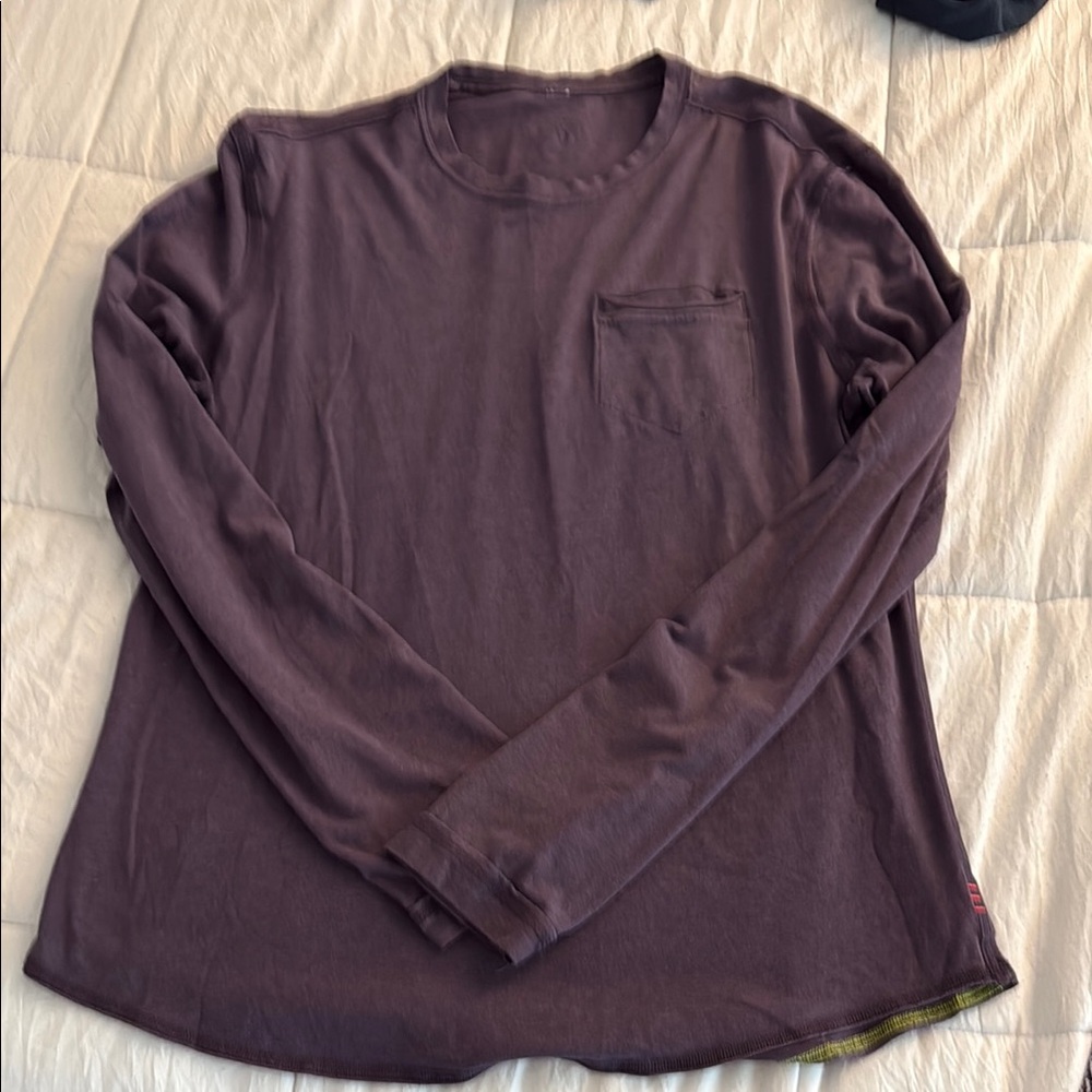 LuLu Lemon Long sleeve shirt
